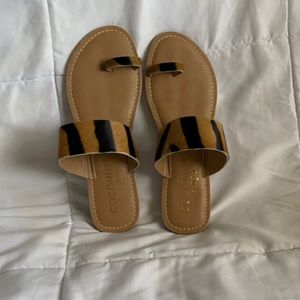 NWOT Matisse Genuine Calf Hair Sandals